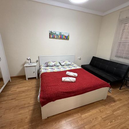 Cesar Apartment Аликанте Экстерьер фото